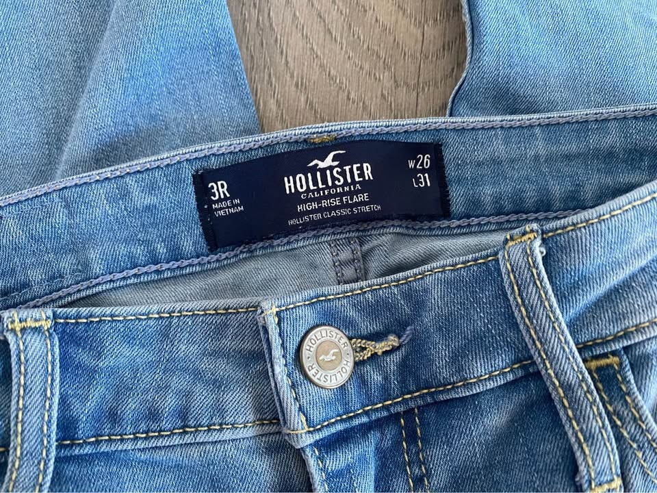 Hollister High-Rise Flared Jeans - photo 3
