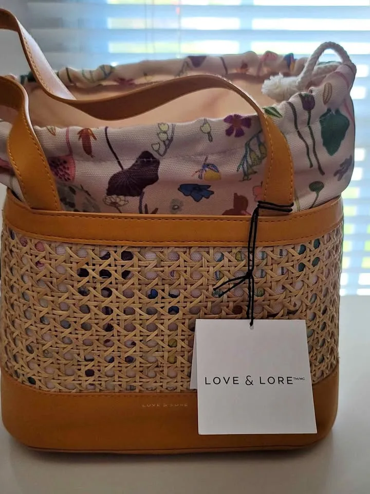 NEW Love & Lore Purse thumbnail