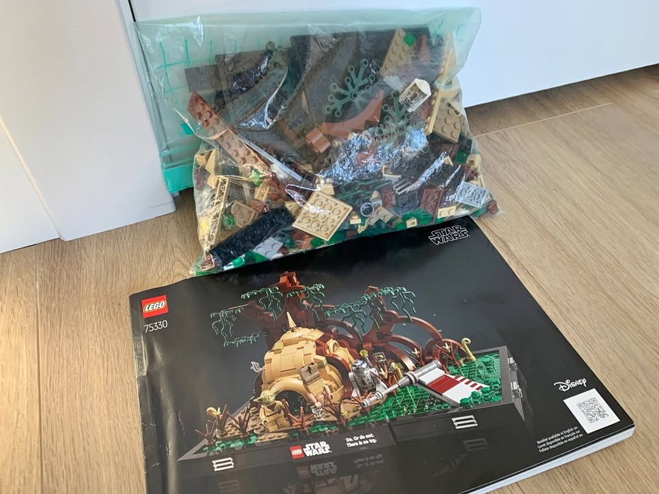 LEGO Star Wars 75330 Dagobah Jedi Training Diorama Complete Reti
