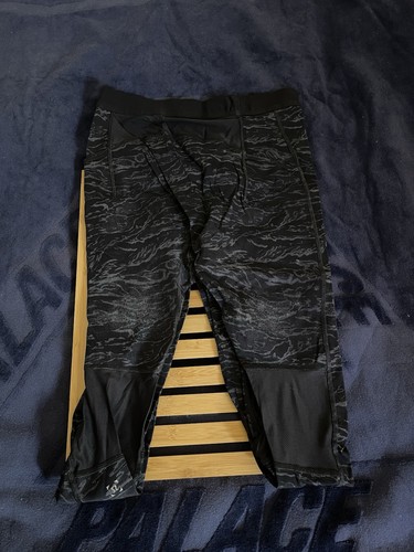 Lululemon Grey Camo Men’s Compression Pants Sz M - photo 3