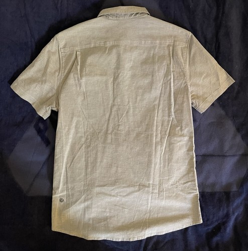 Lululemon Grey Short Sleeve Button Down Shirt Sz M 100% Authenti - photo 2