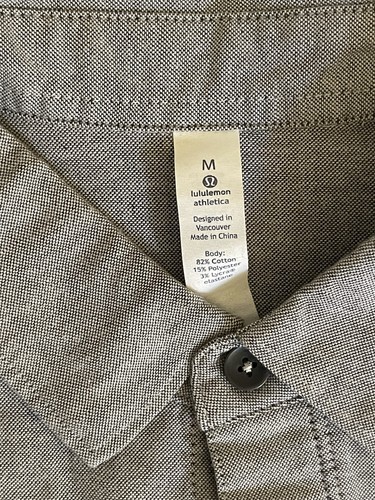 Lululemon Grey Short Sleeve Button Down Shirt Sz M 100% Authenti - photo 3