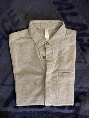 Lululemon Grey Short Sleeve Button Down Shirt Sz M 100% Authenti - photo 4