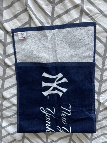 Supreme New York Yankees Hand Towel Navy - photo 5