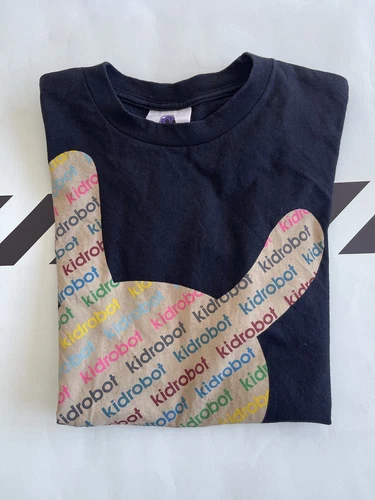 Kid Robot Bunny T Shirt Black Sz M 100 % Authentic - photo 4