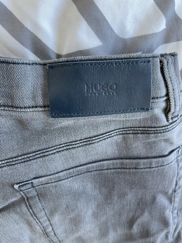 Hugo Boss Jeans Sz 31/32 Grey 100 % Authentic - photo 3