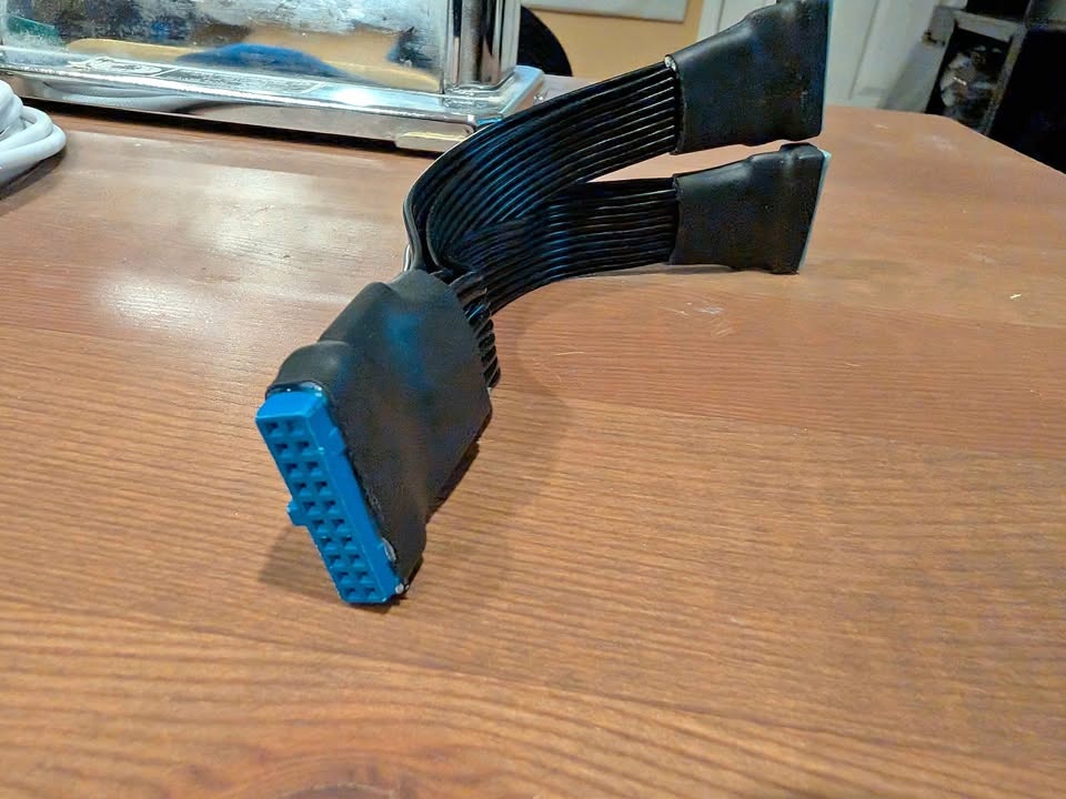 USB 3.0 Header Splitter