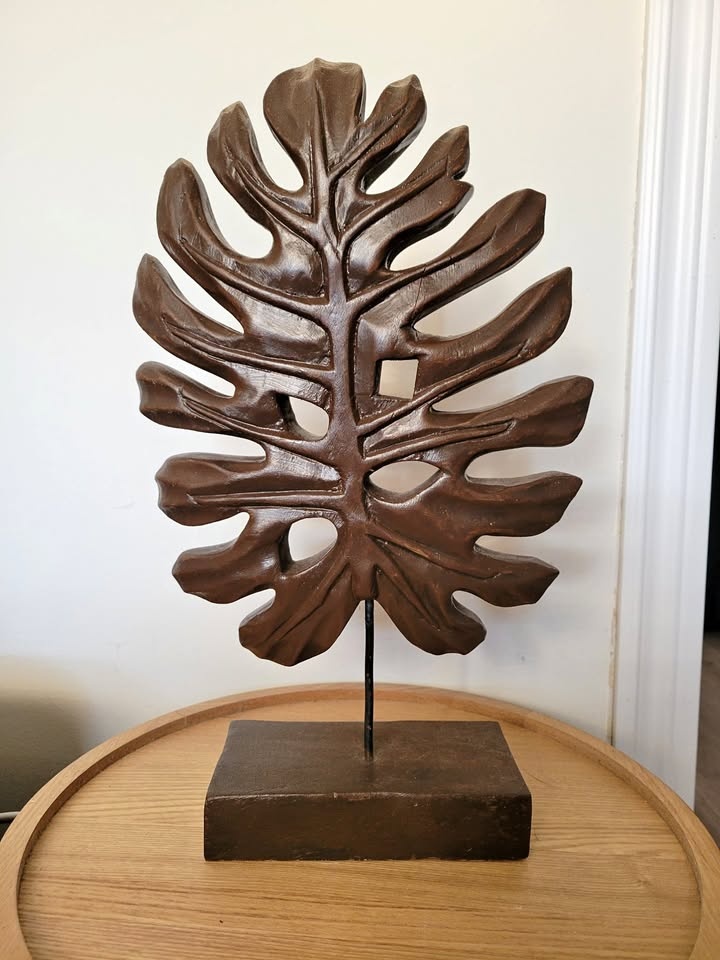 Hand-Carved Wooden Monstera Leaf Sculpture 🌿