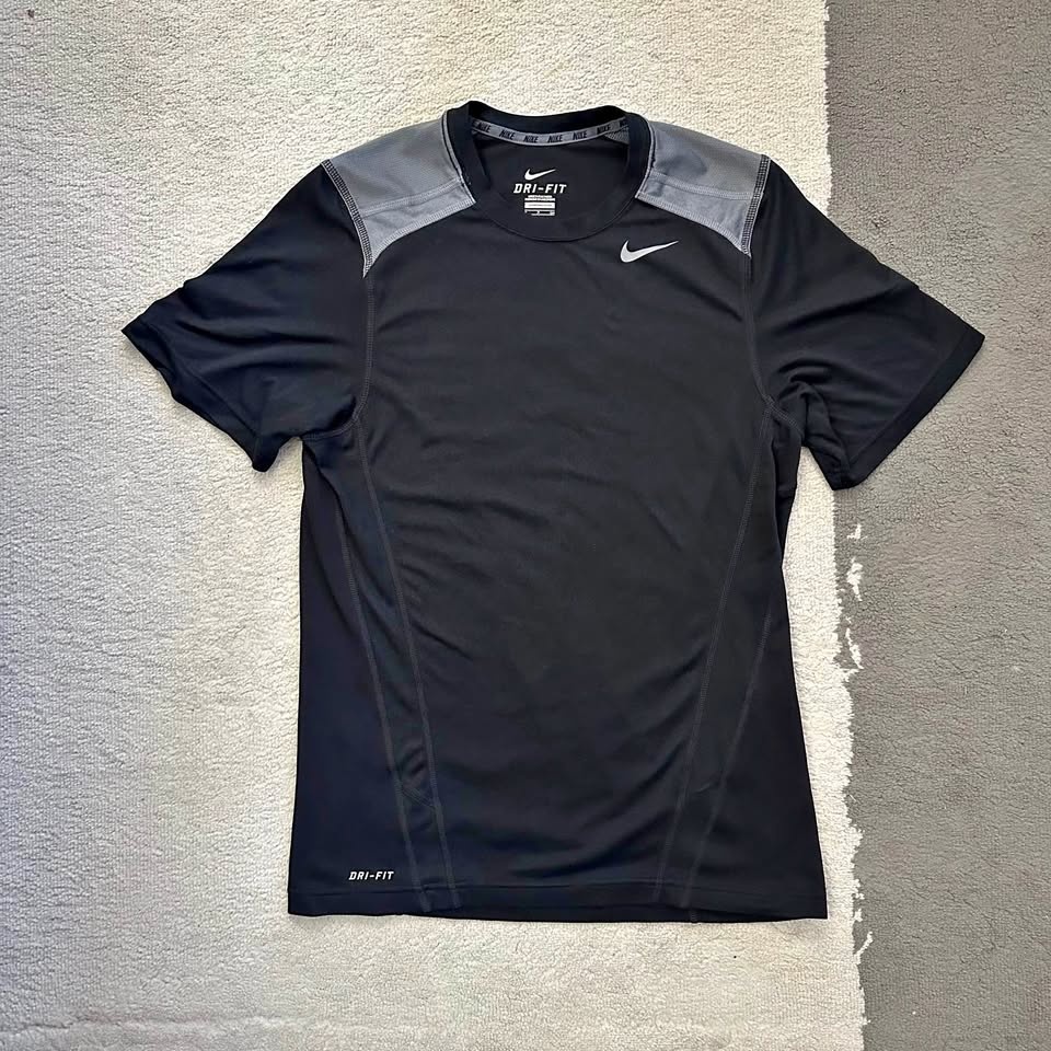 Nike Dri-Fit Shirt Small
