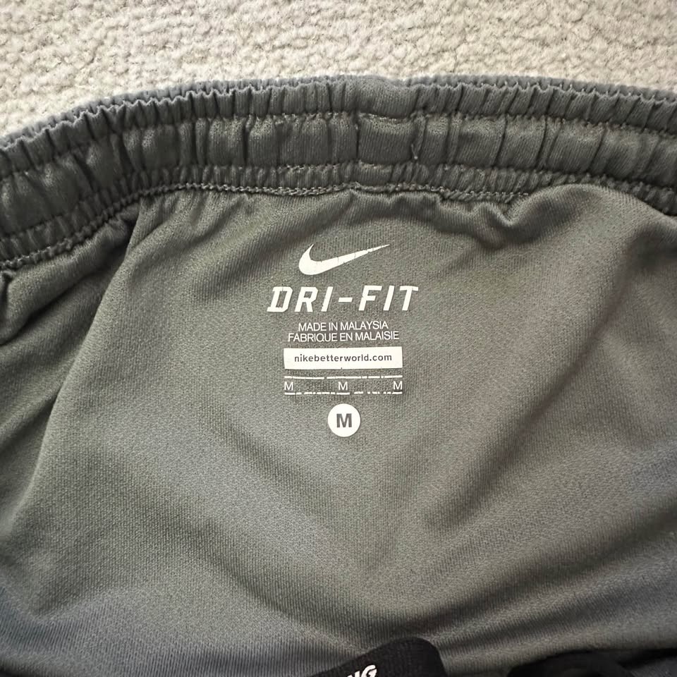 Nike Dri-Fit Shorts Medium - photo 2
