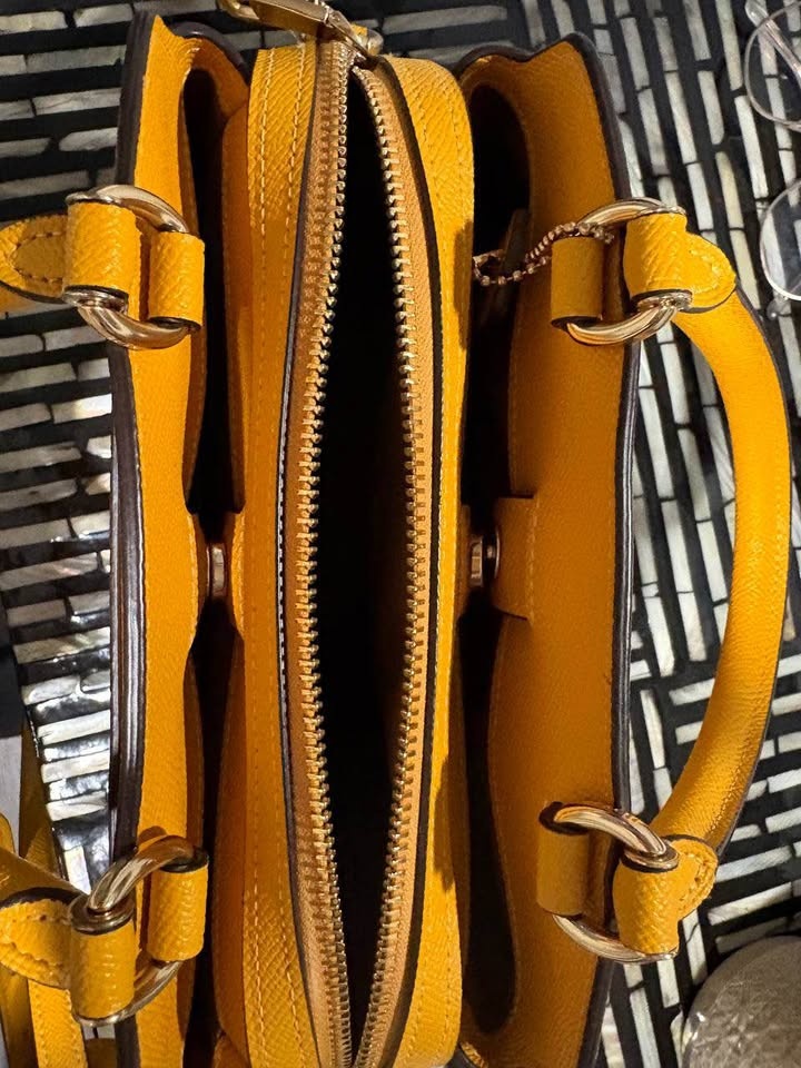 Yellow COACH purse. NEW - photo 3