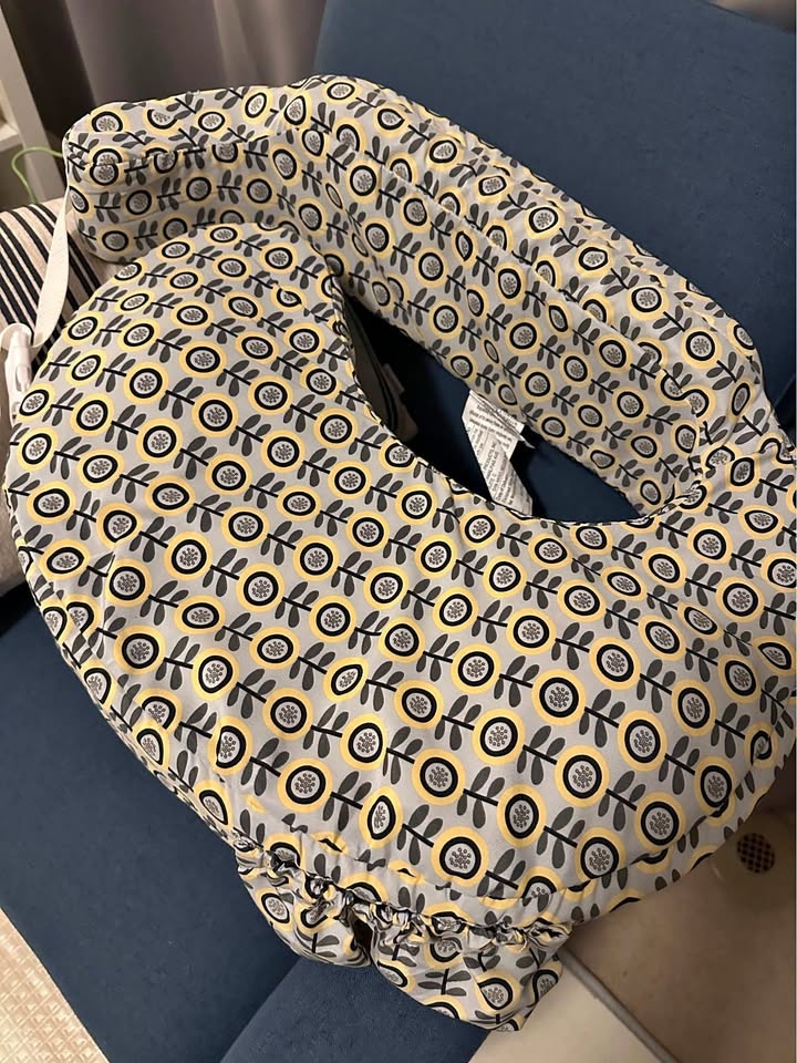 My Brest Friend Nursing Pillow