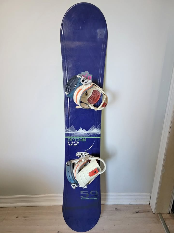 Option V2 Snowboard 159cm with Bindings