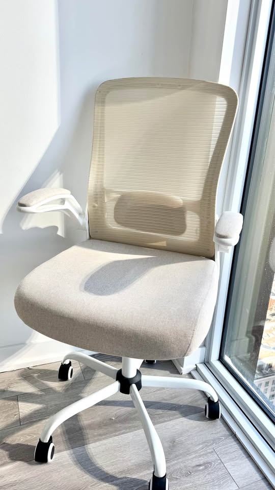 Office chair, ergonomic, beige/white