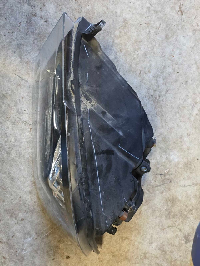 Dodge Ram 1500 Sport Headlight - photo 2