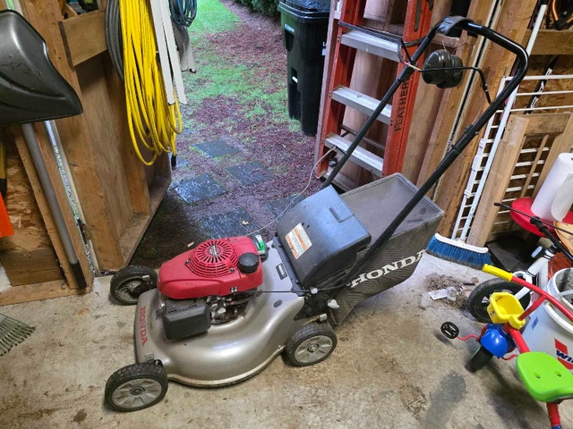 Honda Lawn Mower - photo 2