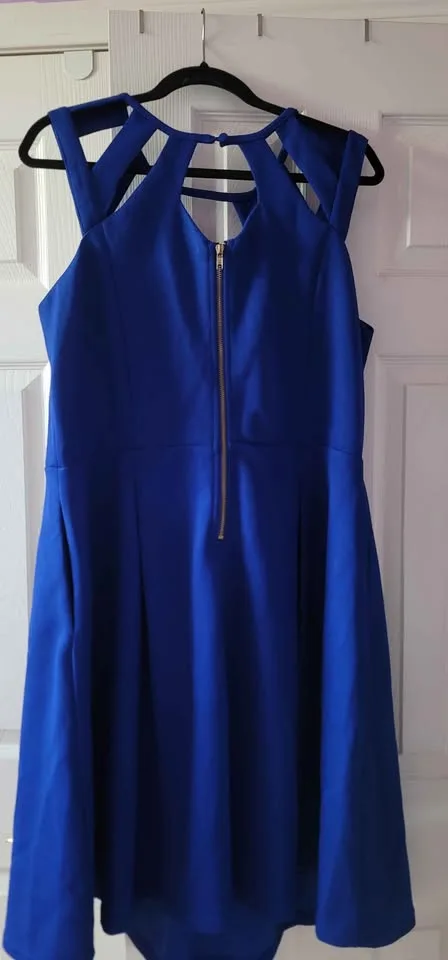 NEW City Chic Women's Dresses Size 16/18 image indicator(2)