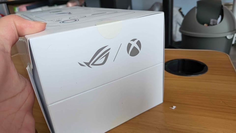 ASUS ROG Xbox Ally Z1A 16GB RAM 512GB White - photo 3