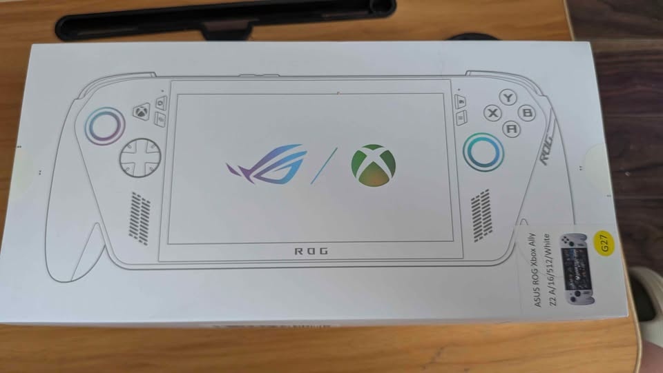 ASUS ROG Xbox Ally Z1A 16GB RAM 512GB White - photo 5