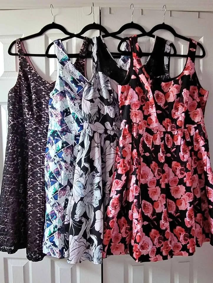 NEW Women's Dresses Size 14 thumbnail