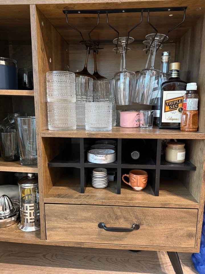 Mid-Century Bar Cabinet - photo 4