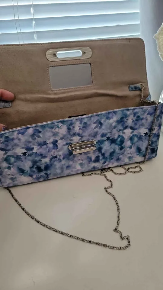 Le Chateau Women's Heels Size 8 image indicator(7)