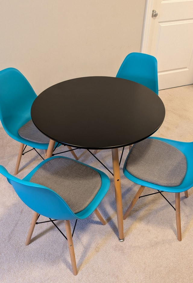 Dining Table Set - 4 Chairs & 1 Table - photo 4