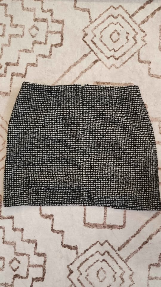 Uniqlo Mini Skirt Black White - photo 2