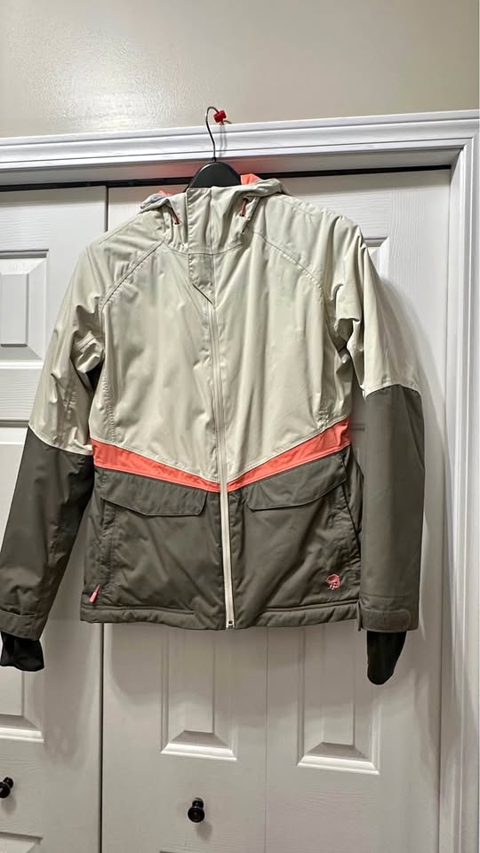 Mountain Hardwear Returnia Ski Jacket - Women's M (fits S/XS)