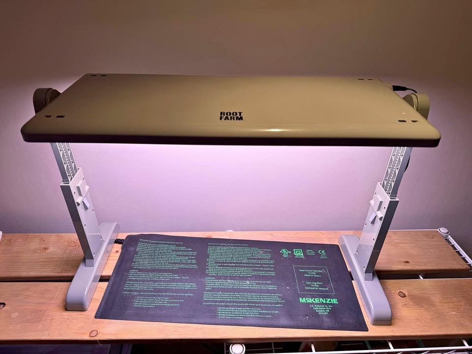 LED Grow Light & Seed Starting Mat
