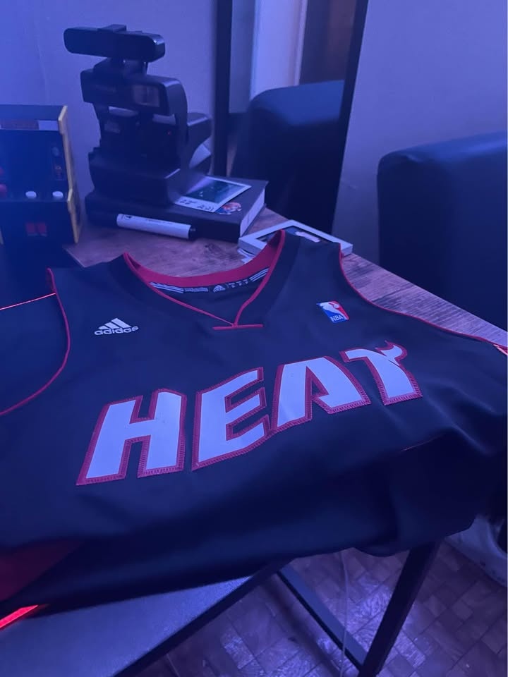 Adidas NBA Miami 6 Lebron James Jersey - photo 3