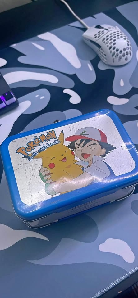 Pokemon 1998 "Gotta Catch 'Em All!" Collector's Tin