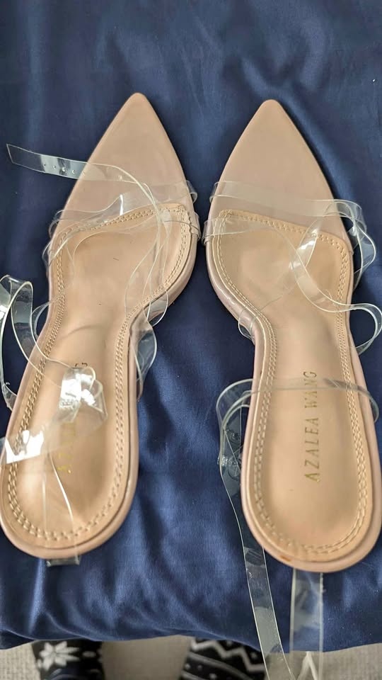 Akira Glamorous 8.5 Women's Diamond Studded High Heels