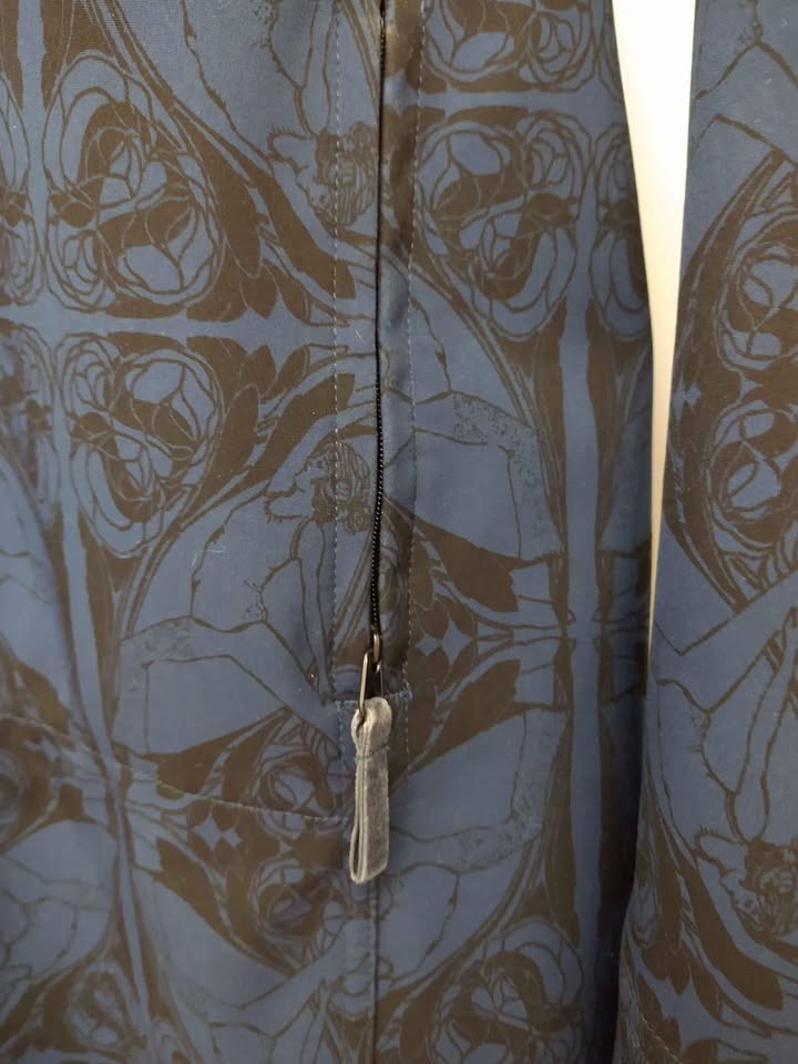 Lululemon Coat - Black/Blue Pattern, Size Small - photo 4