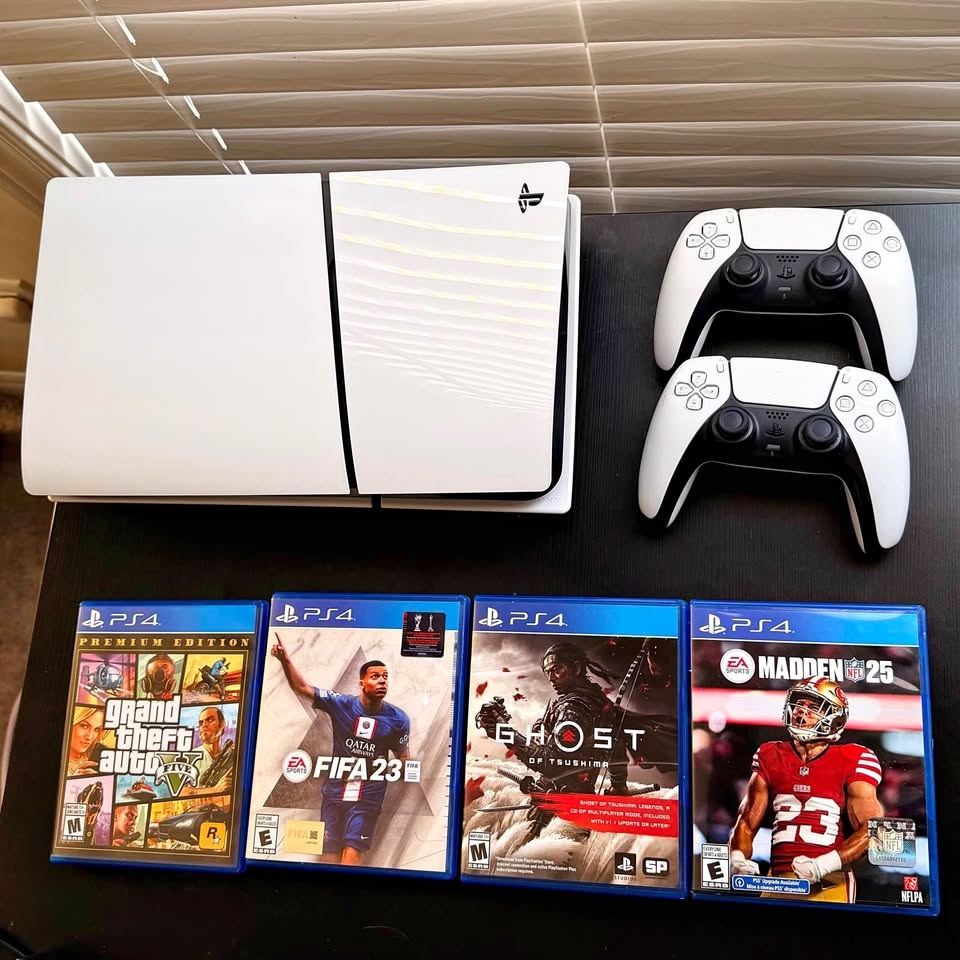 PS5 Disc Version 1TB + 2 Controllers