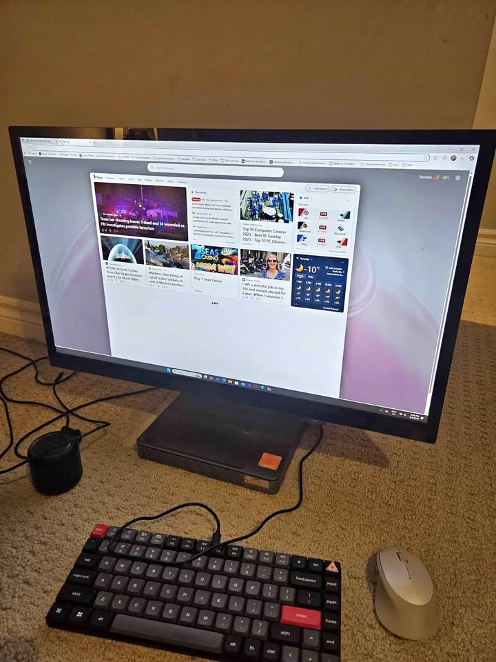 Lenovo PC - Core i5, 8GB RAM, Touchscreen