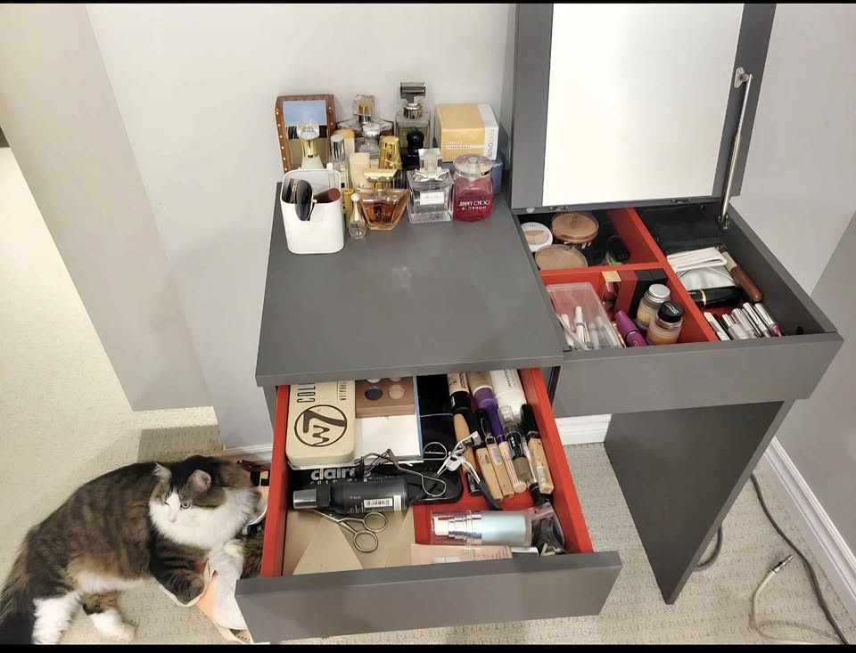 Ikea makeup Vanity