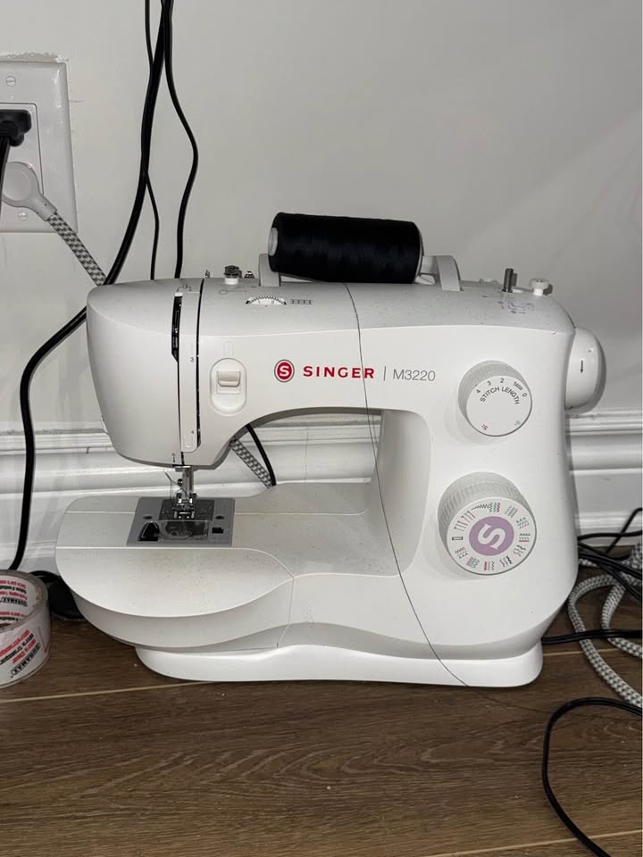 Singer M3220 Sewing Machine – Great Condition | Tailoring, Alter - photo 2