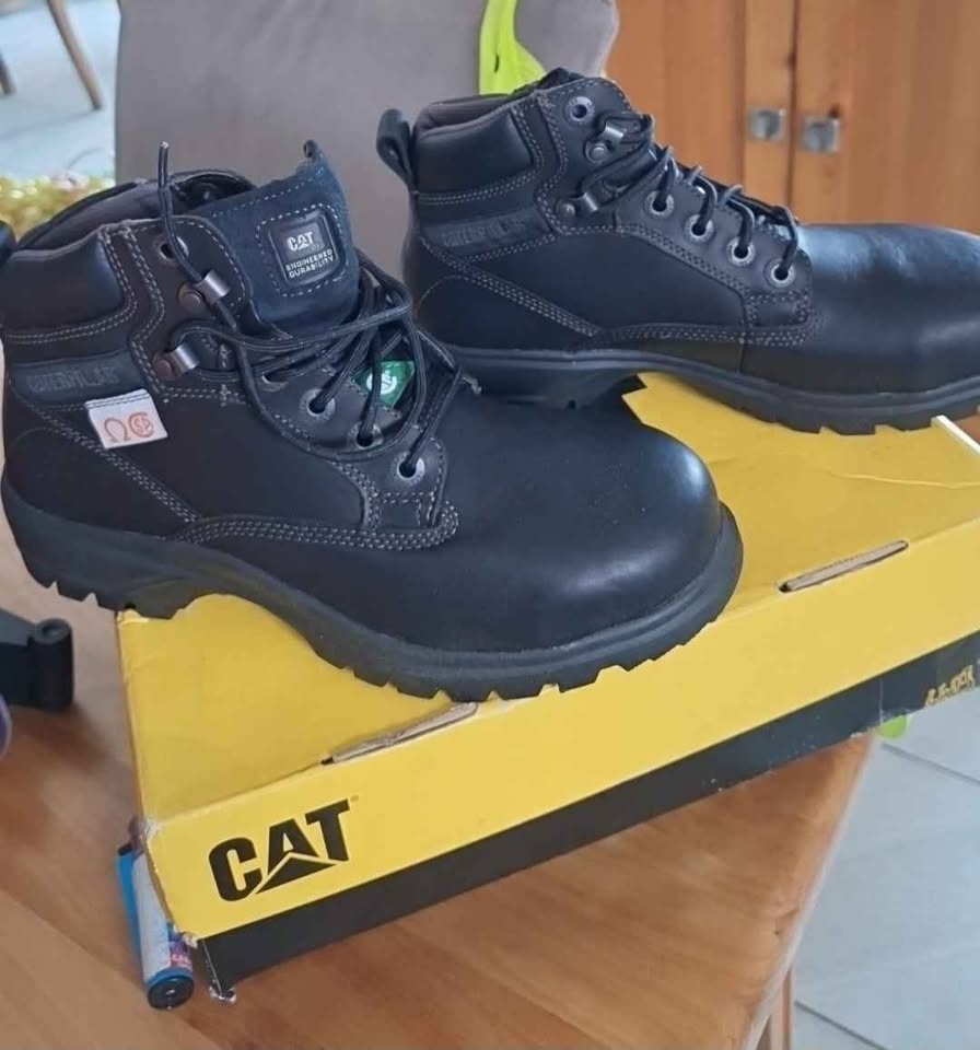 Ladies New CAT Steel Toe Boots - photo 2