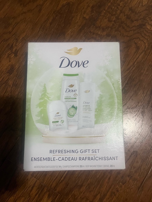 Dove Refreshing Gift Set