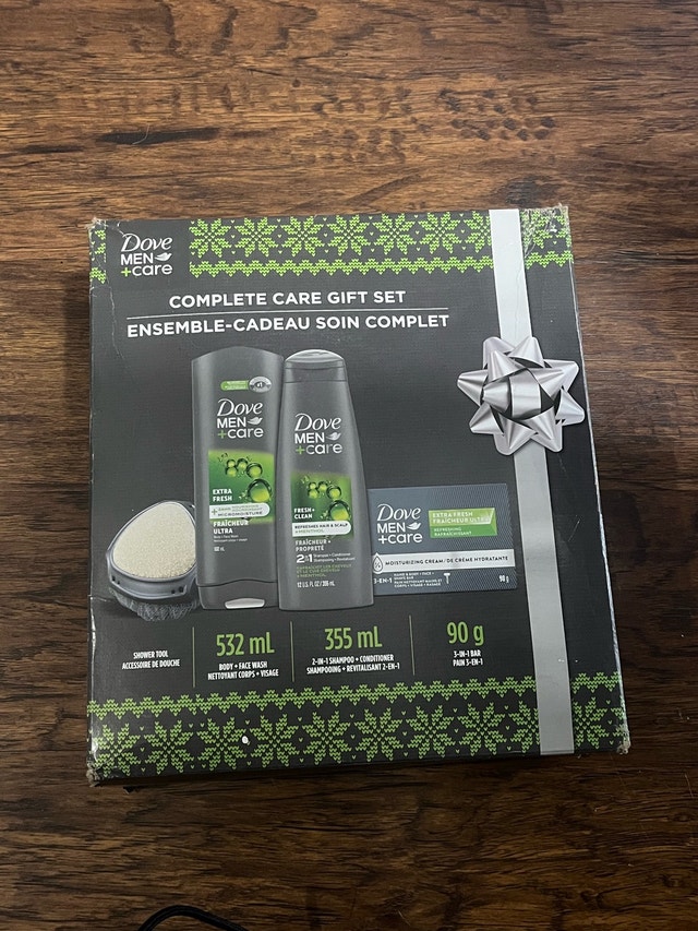 Dove Men+Care Gift Set