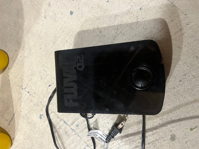 Fluval O2 Air Pump for Aquariums