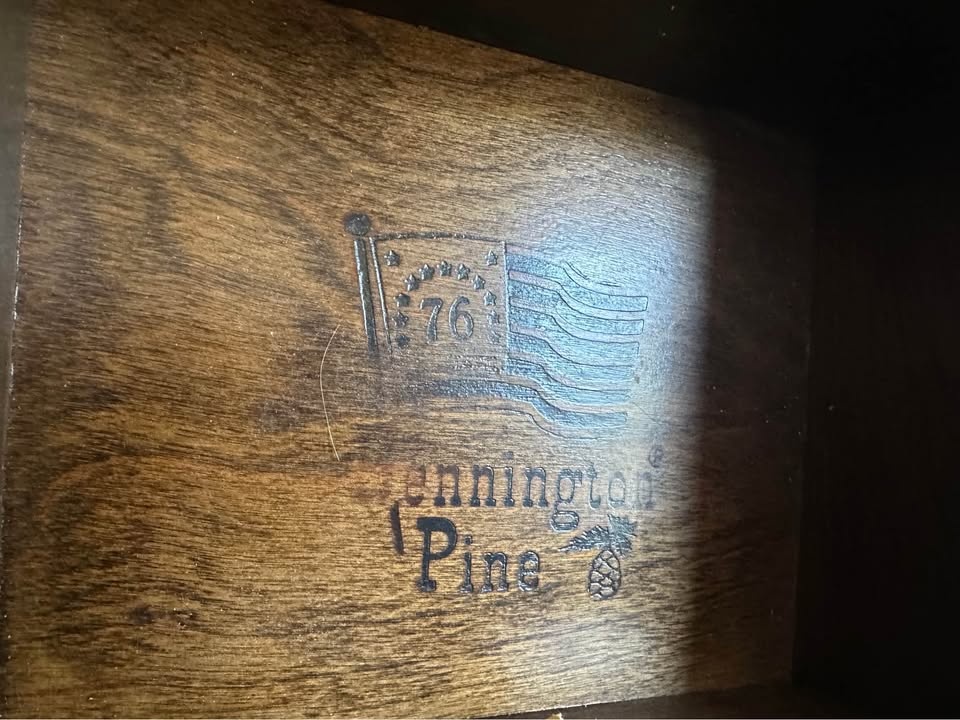 Bennington Pine - 2 Dressers and Hutch - photo 5