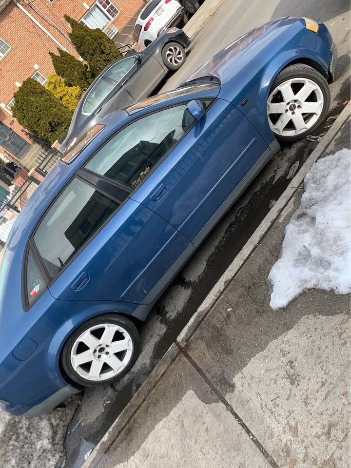 2002 Audi A4 1.8T Quattro Sedan 4D - photo 4