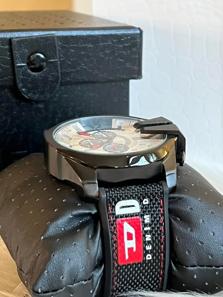 Diesel Mega Chief Black Nylon Watch (DZ4512) NEW - photo 4