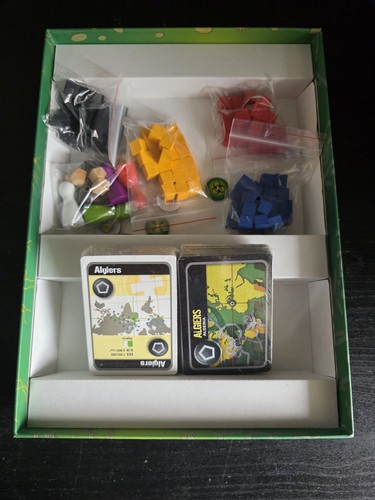 PANDEMIC Board Game (Z-Man Games) COMPLETE 1st Edition Unplayed - photo 2