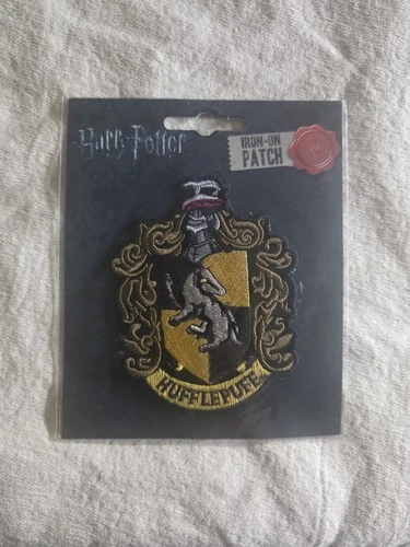 Harry Potter Merch: 2 Patches & Light Up Wand - photo 2