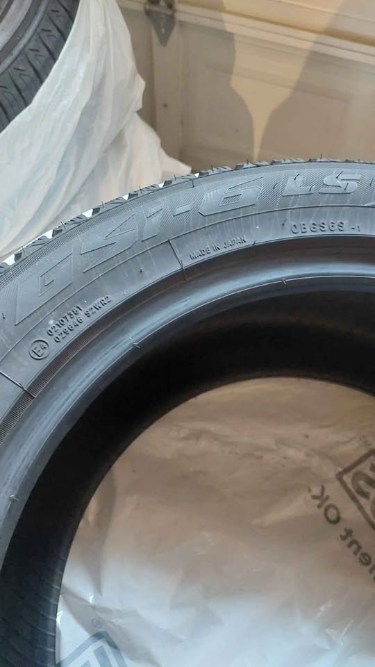 Toyo Observe GSi-6 Ice and Snow Tires 235/55R17 - photo 3