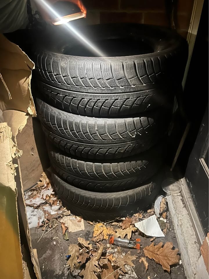 235/65 R17 Winter Tires Set of 4 - photo 5