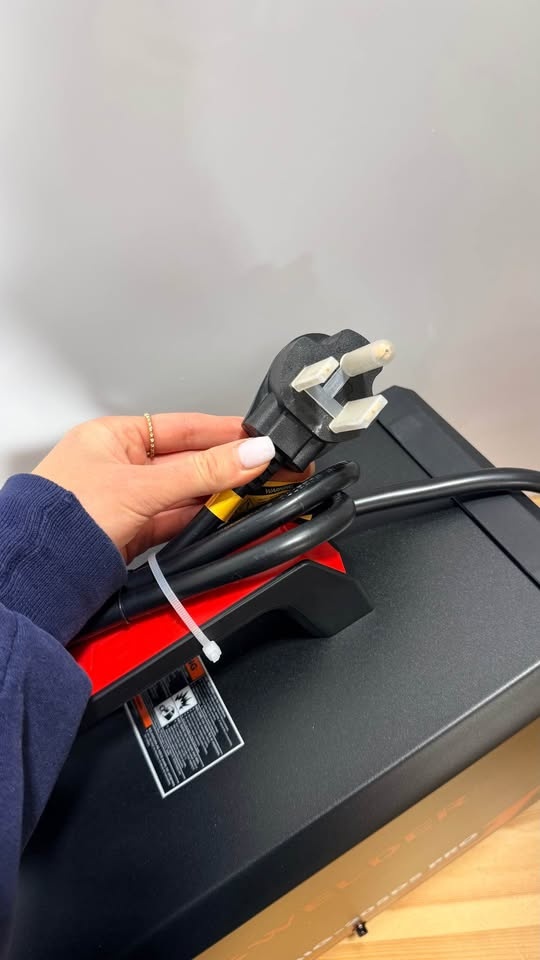 200A MIG Welder 110/220V Dual Voltage – Gas/Gasless – 5 in 1 – N - photo 4